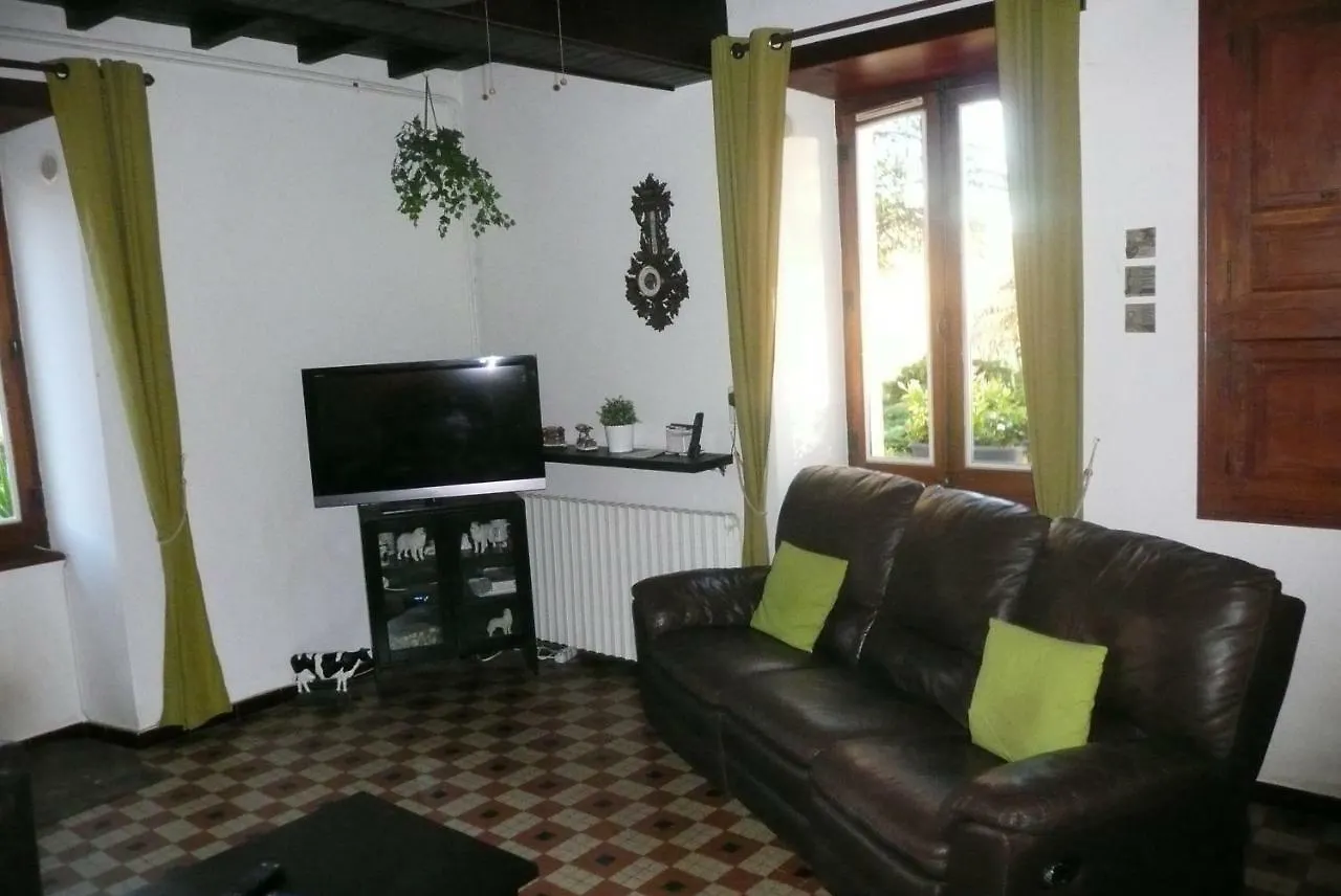Domaine Serrot Saint-Elix-Theux Bed & Breakfast